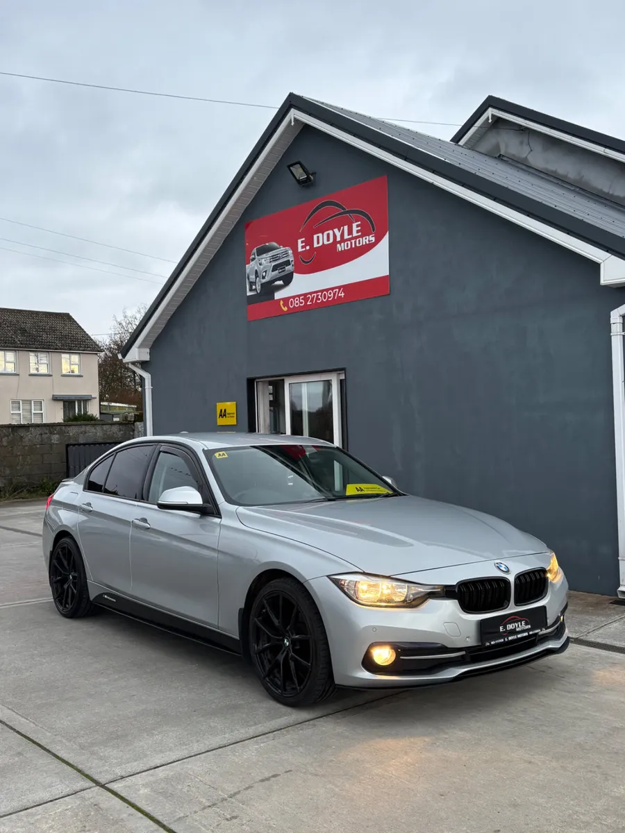 2017 BMW 3-Series Sport - Image 3