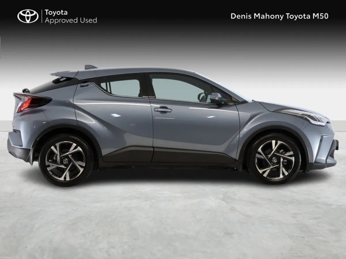 Toyota C-HR Sport Hybrid - Image 3