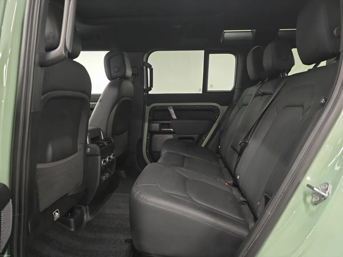 Land Rover Defender Estate Special Editions 75th L - Image 4