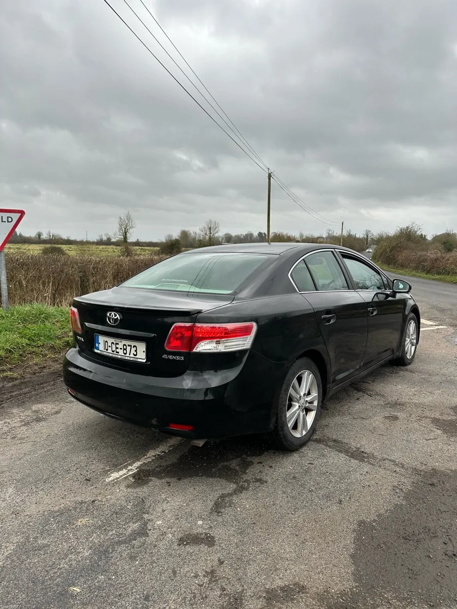 2010 Toyota Avensis - Image 3