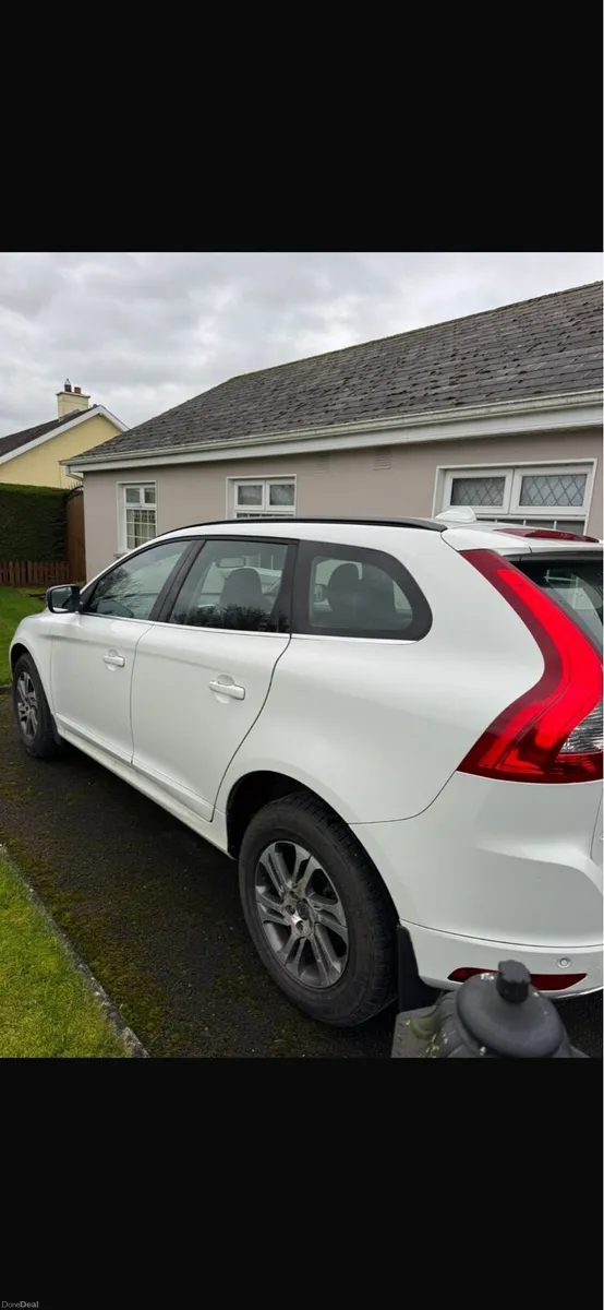 Volvo XC60 D4 automatic 2.0 diesel - Image 2