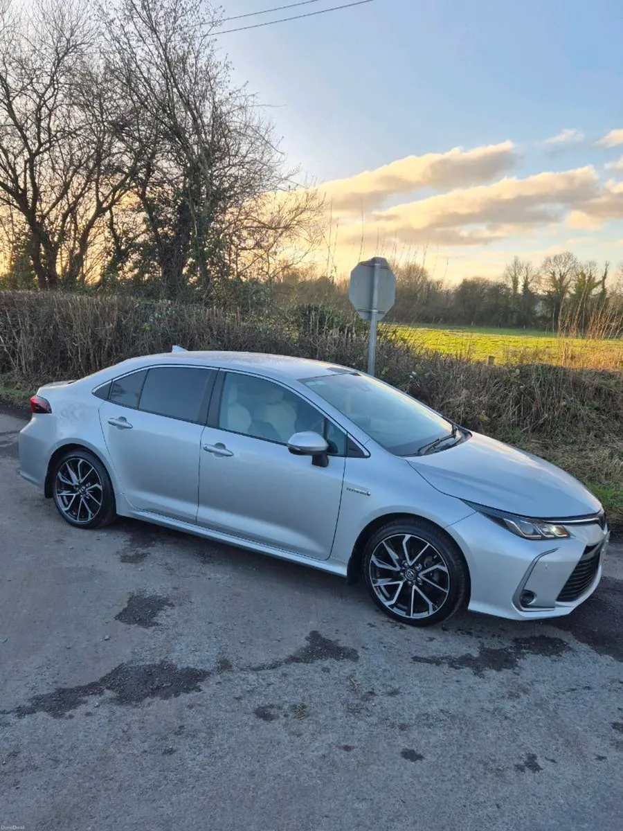 Toyota Corolla Sol - Image 1