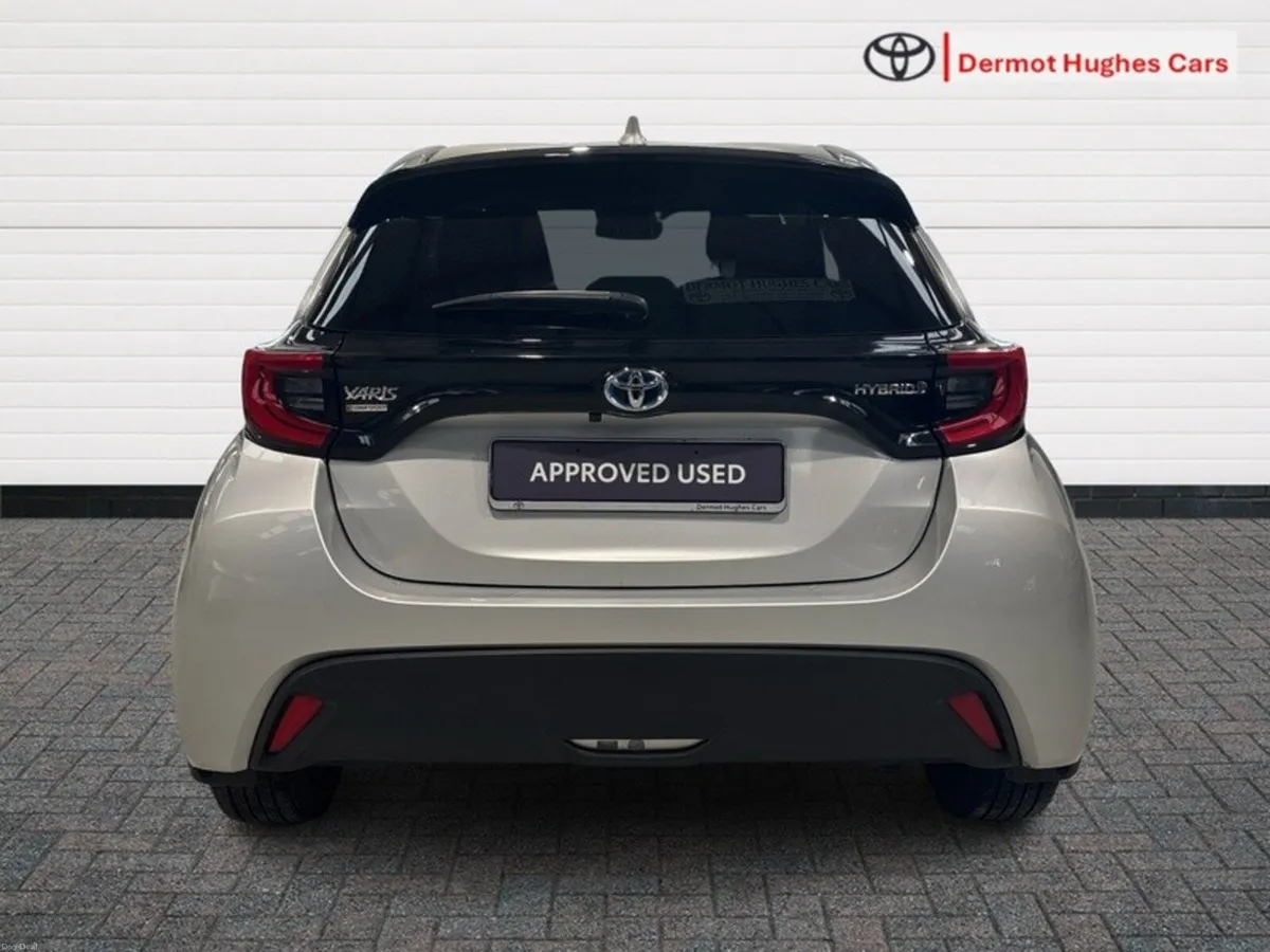 Toyota Yaris LUNA SPORT MONO 4DR AUTO - Image 4