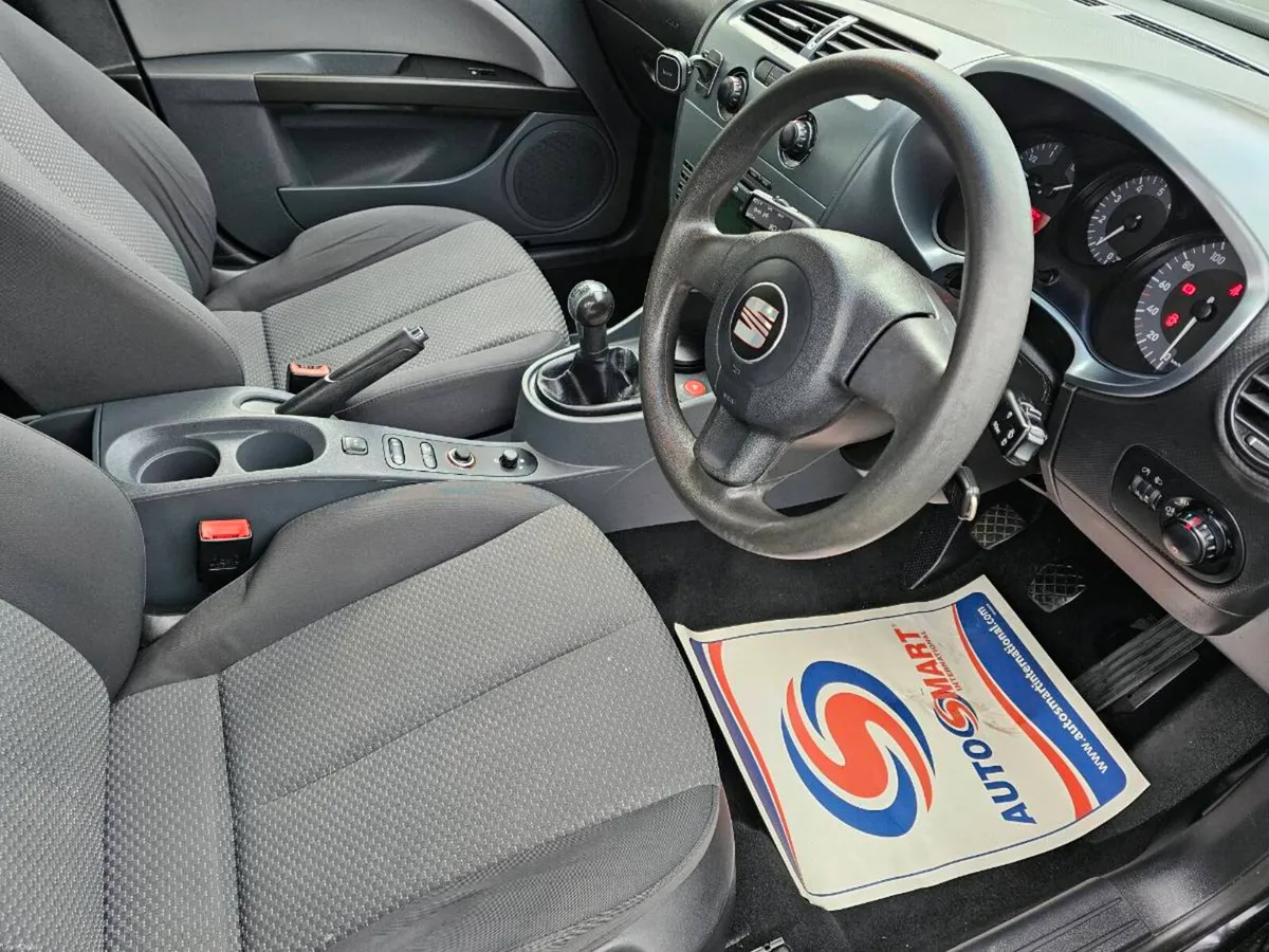 Seat Leon 1.4 petrol low milage - Image 4