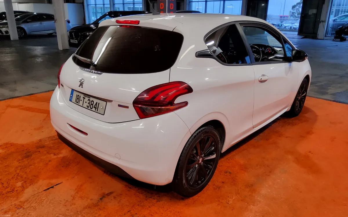 Peugeot 208 2018 - Image 3