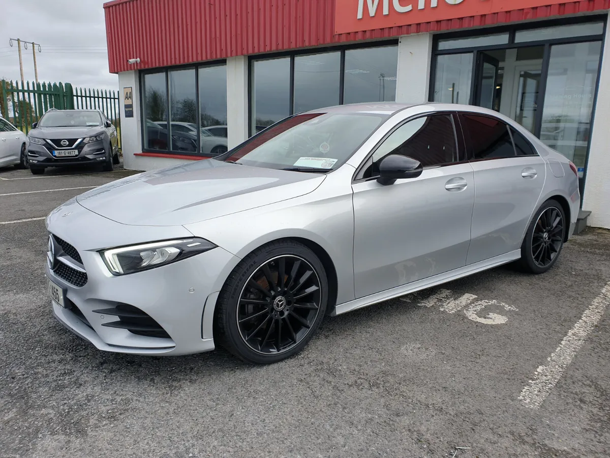 Mercedes-Benz A180D AMG LINE AUTO - Image 2