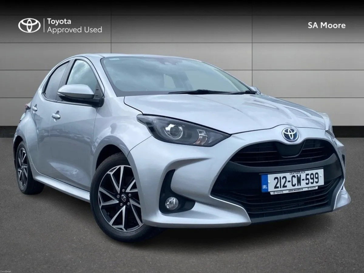 Toyota Yaris HYBRID LUNA SPORT - Image 1
