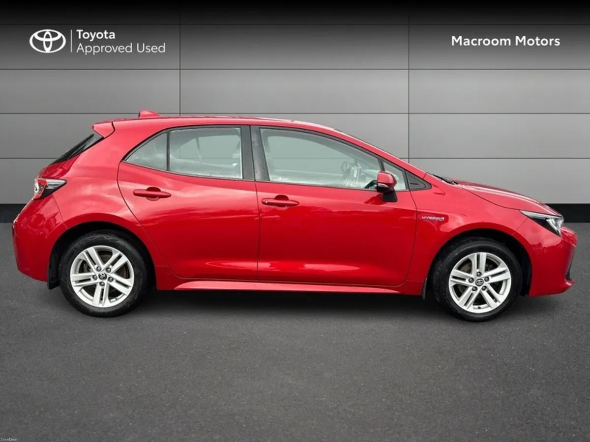 Toyota Corolla HYBRID LUNA H/B 4DR AUTO - Image 3