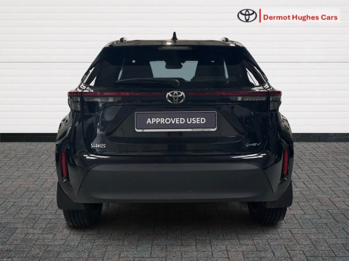 Toyota Yaris Cross HYBRID LUNA SPORT AUTO - Image 4