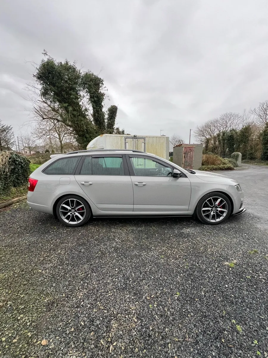 Skoda Octavia VRS - Image 2