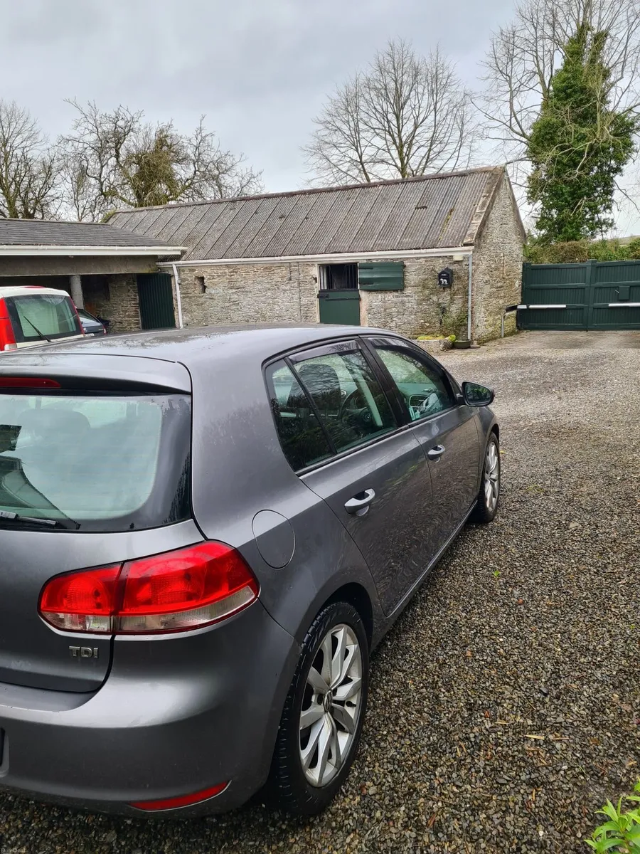 Volkswagen Golf 2009 - Image 3