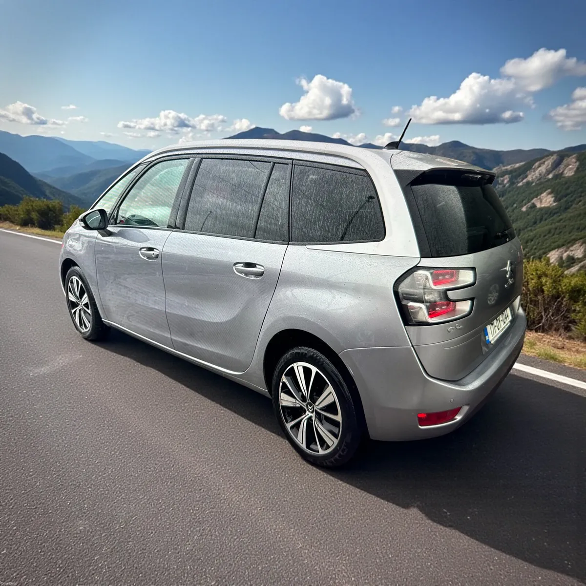 2017 Citroen Grand C4 Picasso BlueHDi 120 S&S Feel - Image 4