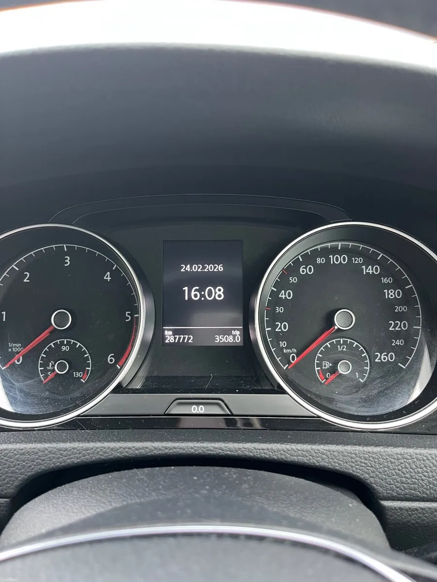 Volkswagen Golf 2015 1.6TDI Highline - Image 2