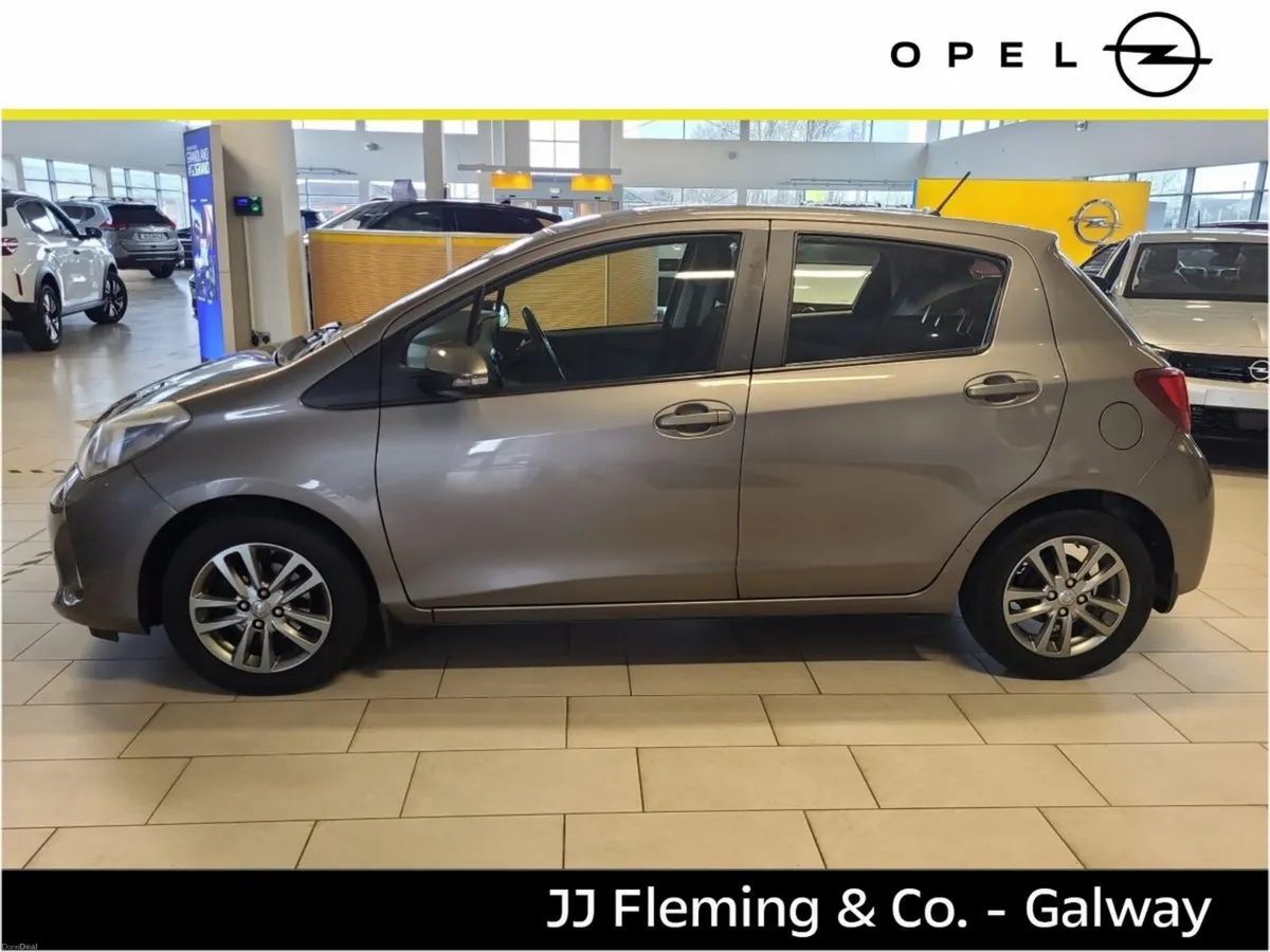 Toyota Yaris 1.0 VVT-i 3Dr Luna - Image 3