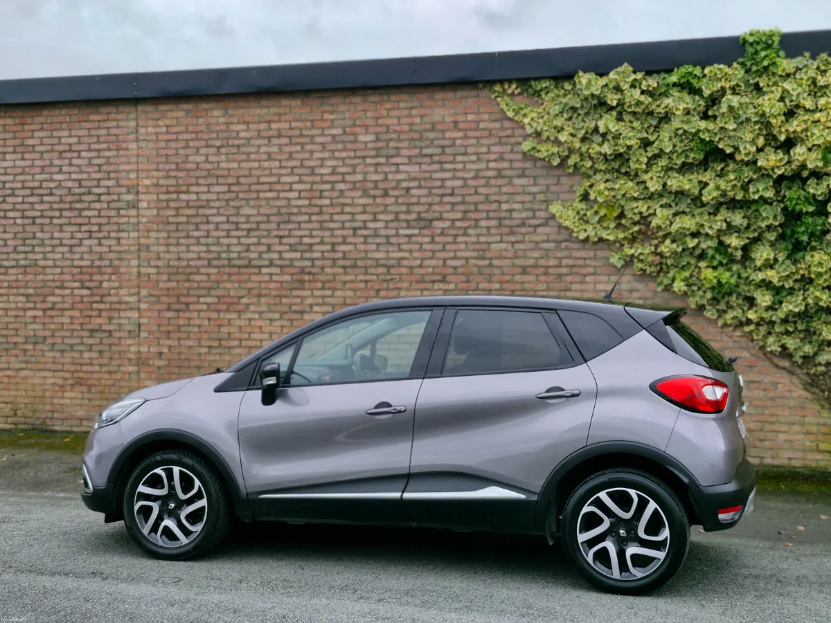 Renault Captur SIGNATURE 1.5 DCI - Image 3