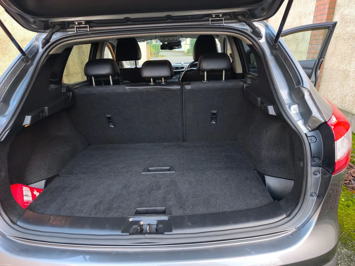 Nissan Qashqai 2015 - Image 2
