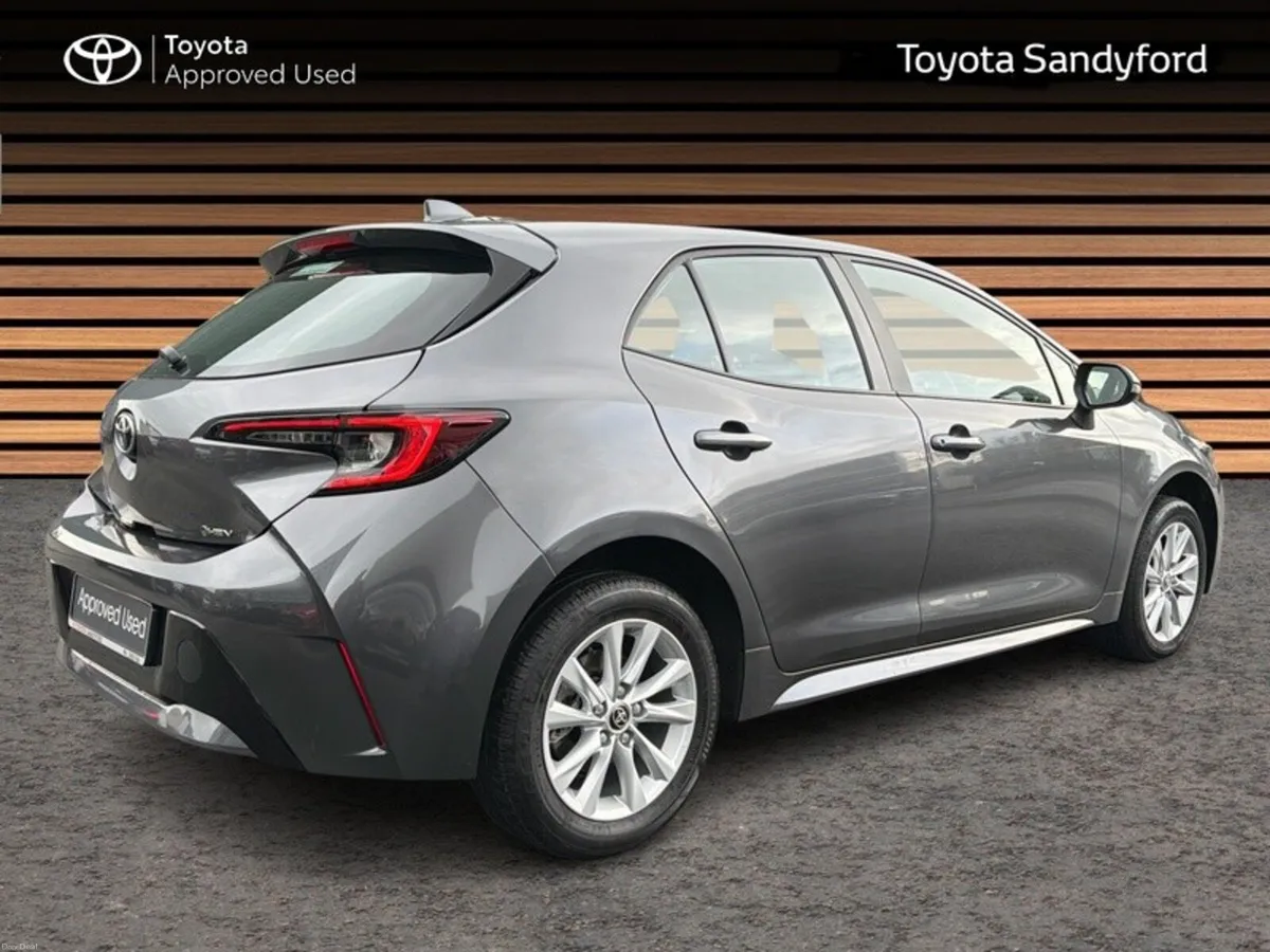 Toyota Corolla HYBRID LUNA HATCHBACK // REAR CAMER - Image 2