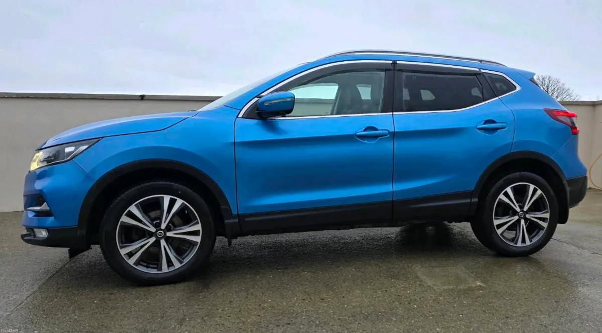 Nissan Qashqai 1.5 DCI SV Premium - Image 2