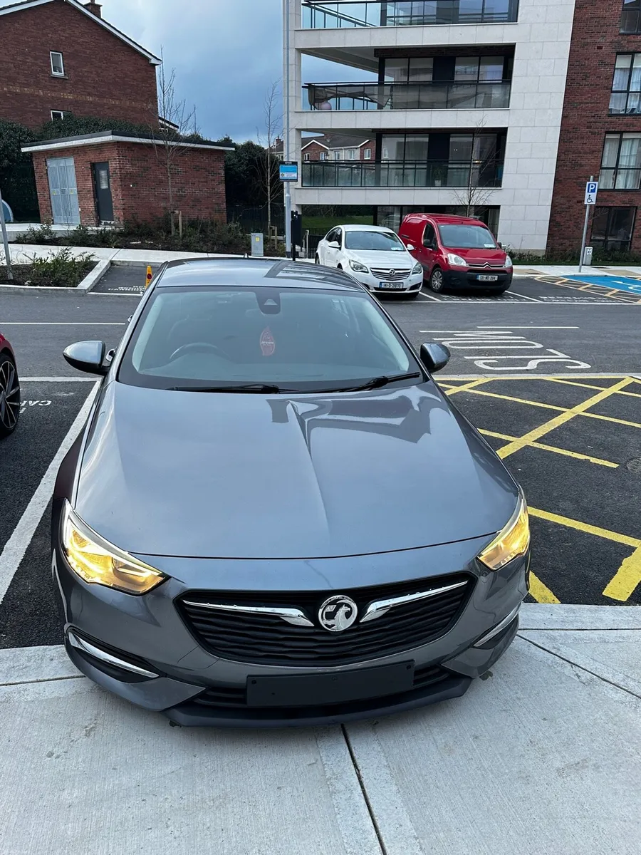 Vauxhall Insignia - Image 1