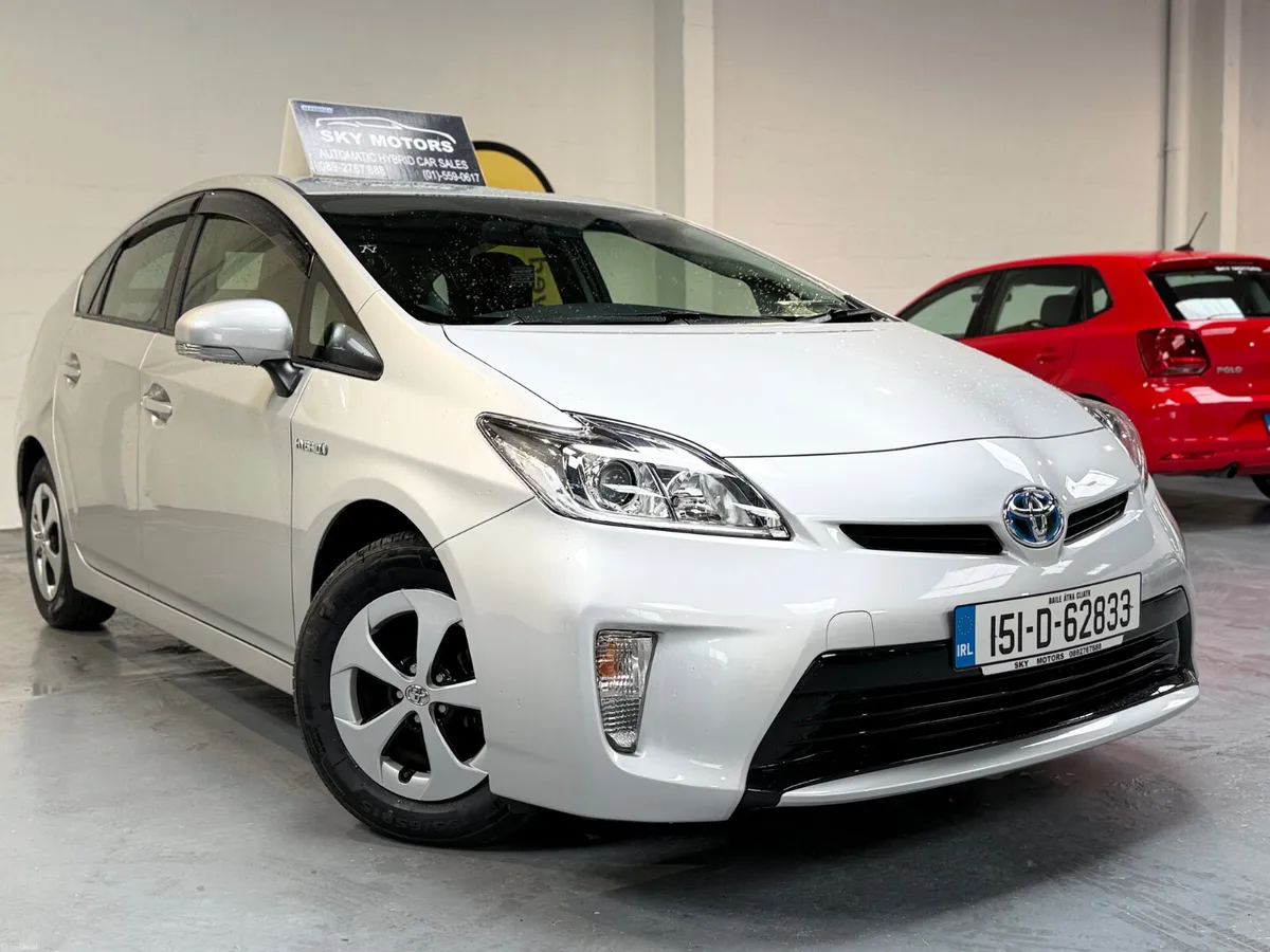 2015 Toyota Prius 1.8 Hybrid Auto ,32K Miles - Image 2