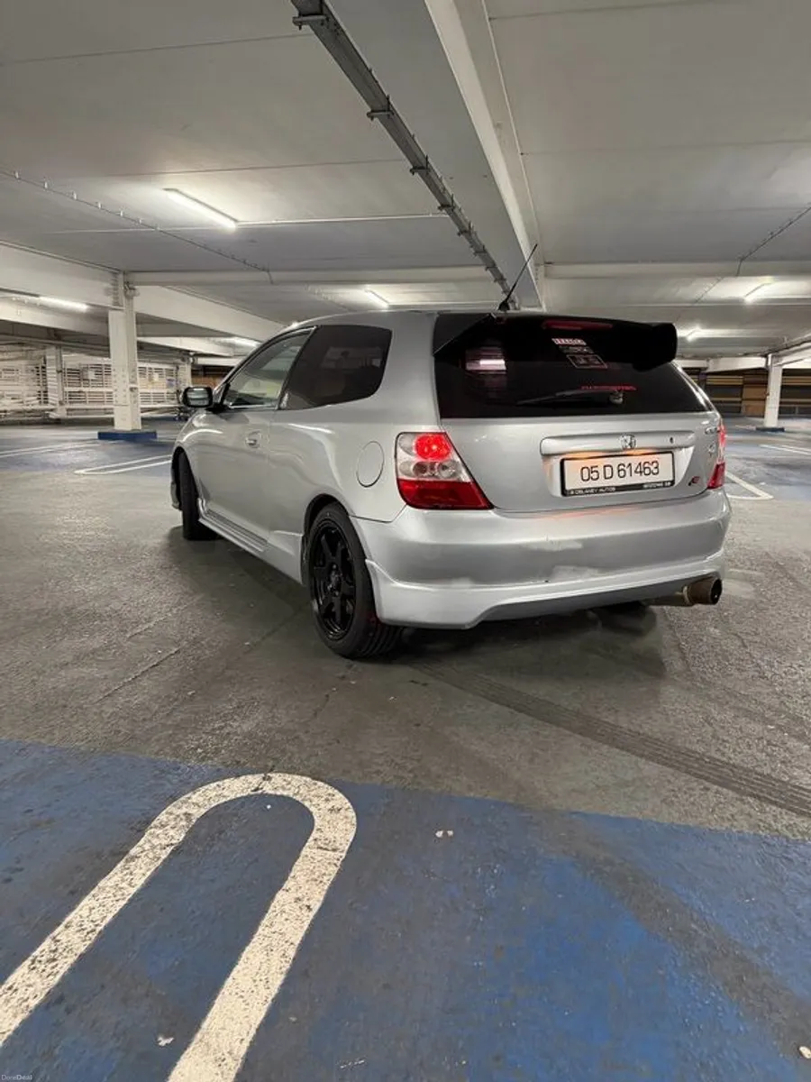 2005 Honda Civic - Image 4