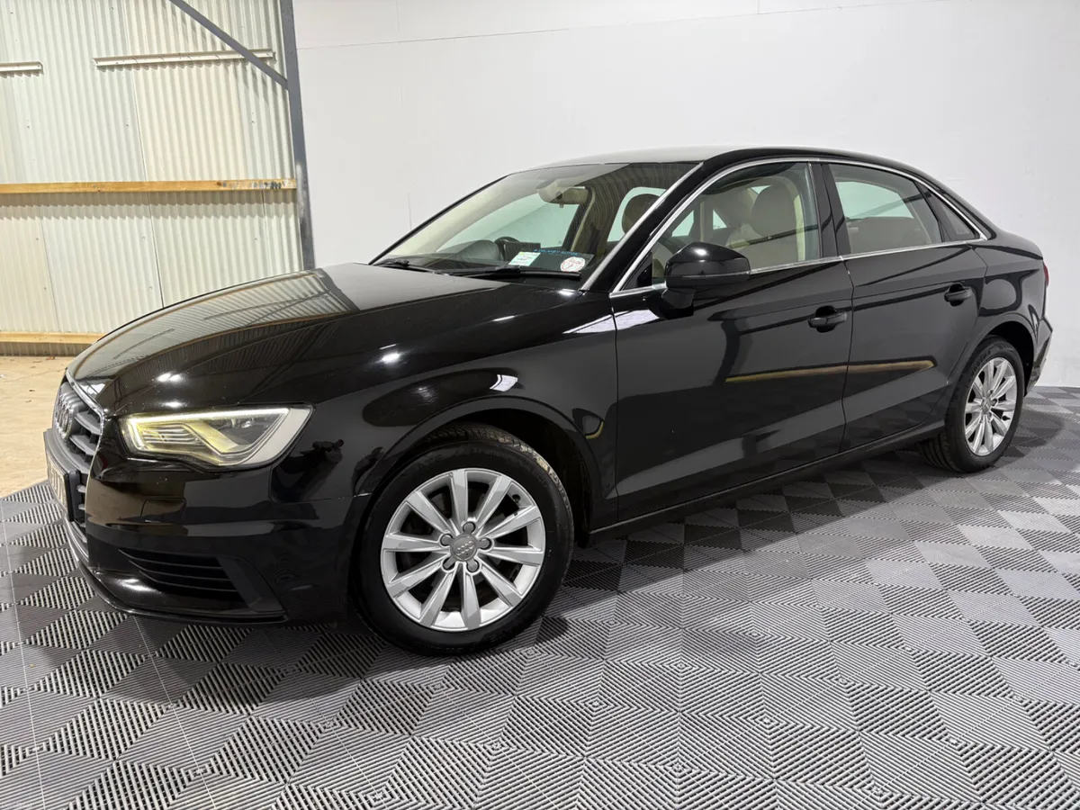 2016 Audi A3 SE 1.6 TDi  110 Bhp Saloon - Image 4