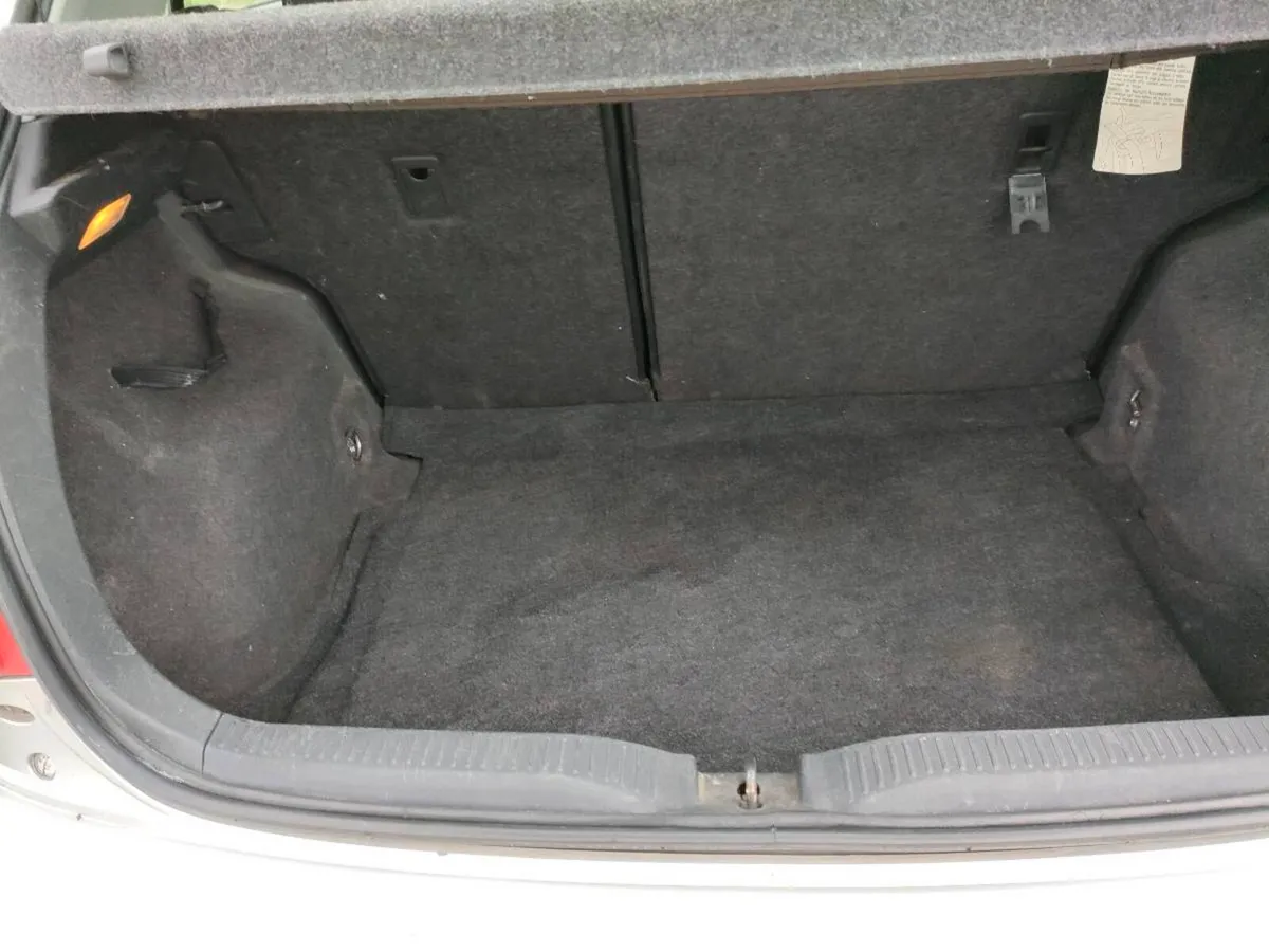 Toyota Auris - Image 4