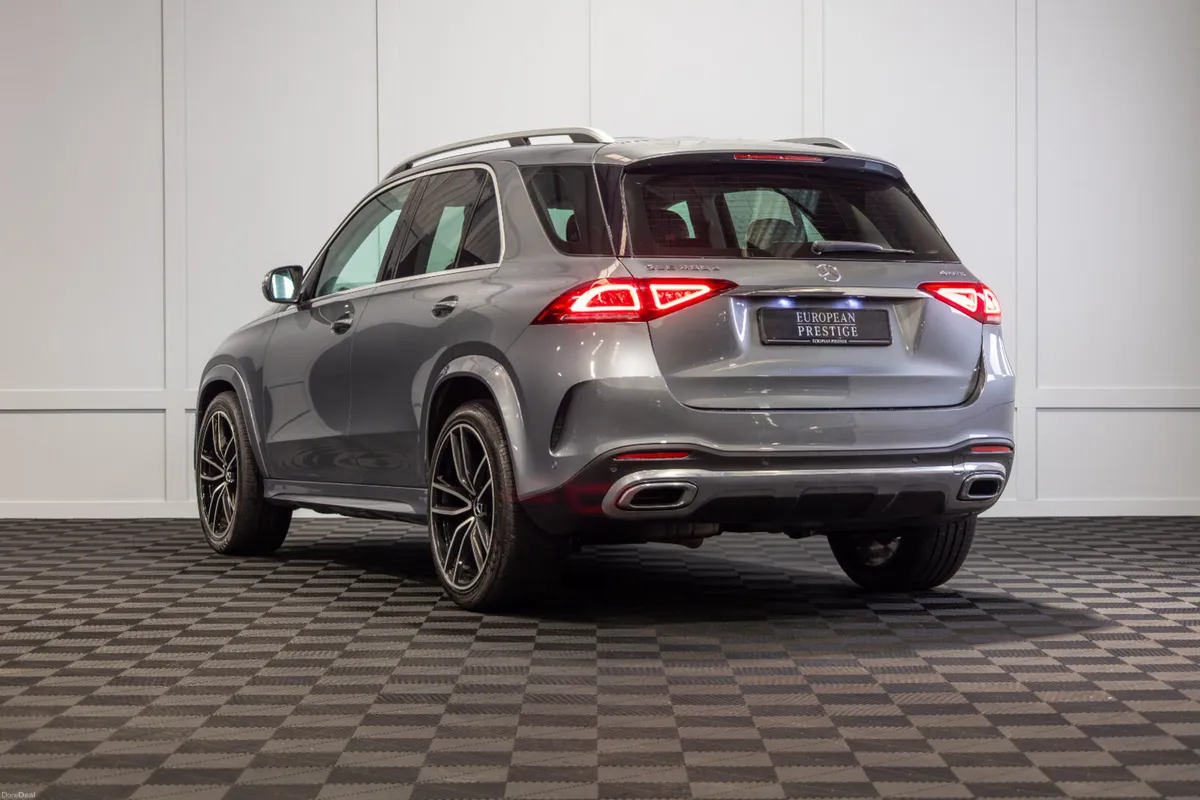 2019 Mercedes-Benz GLE 300d 4Matic - Image 4