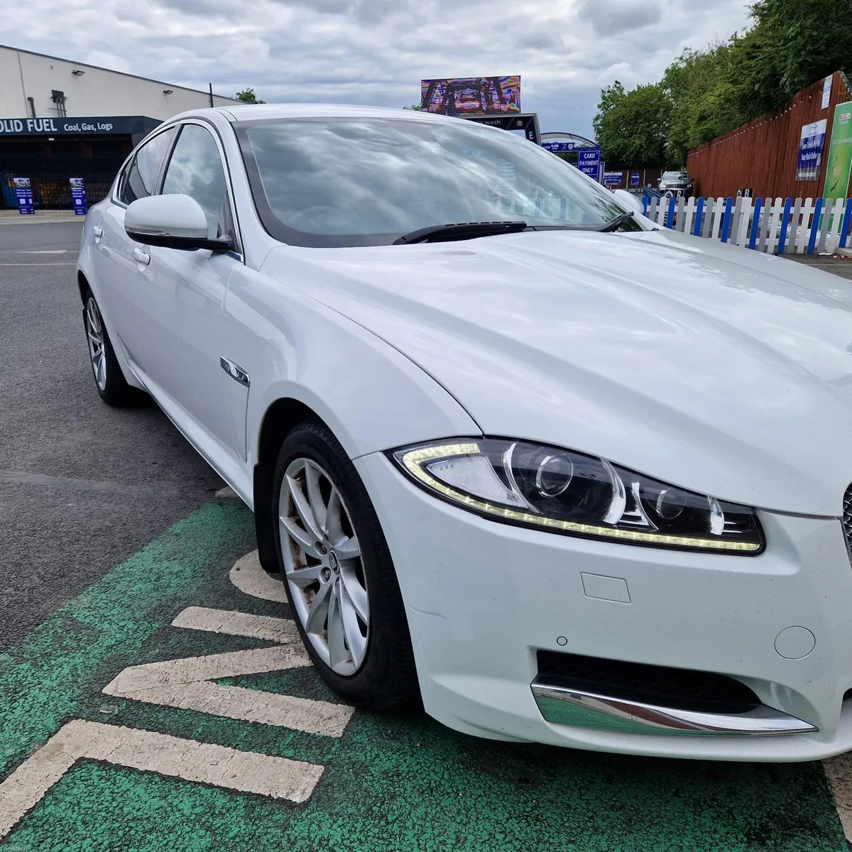 Jaguar XF - Image 1
