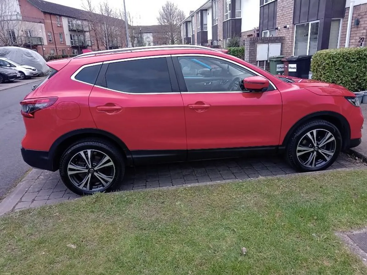 2019 Nissan Qashqai - Image 2