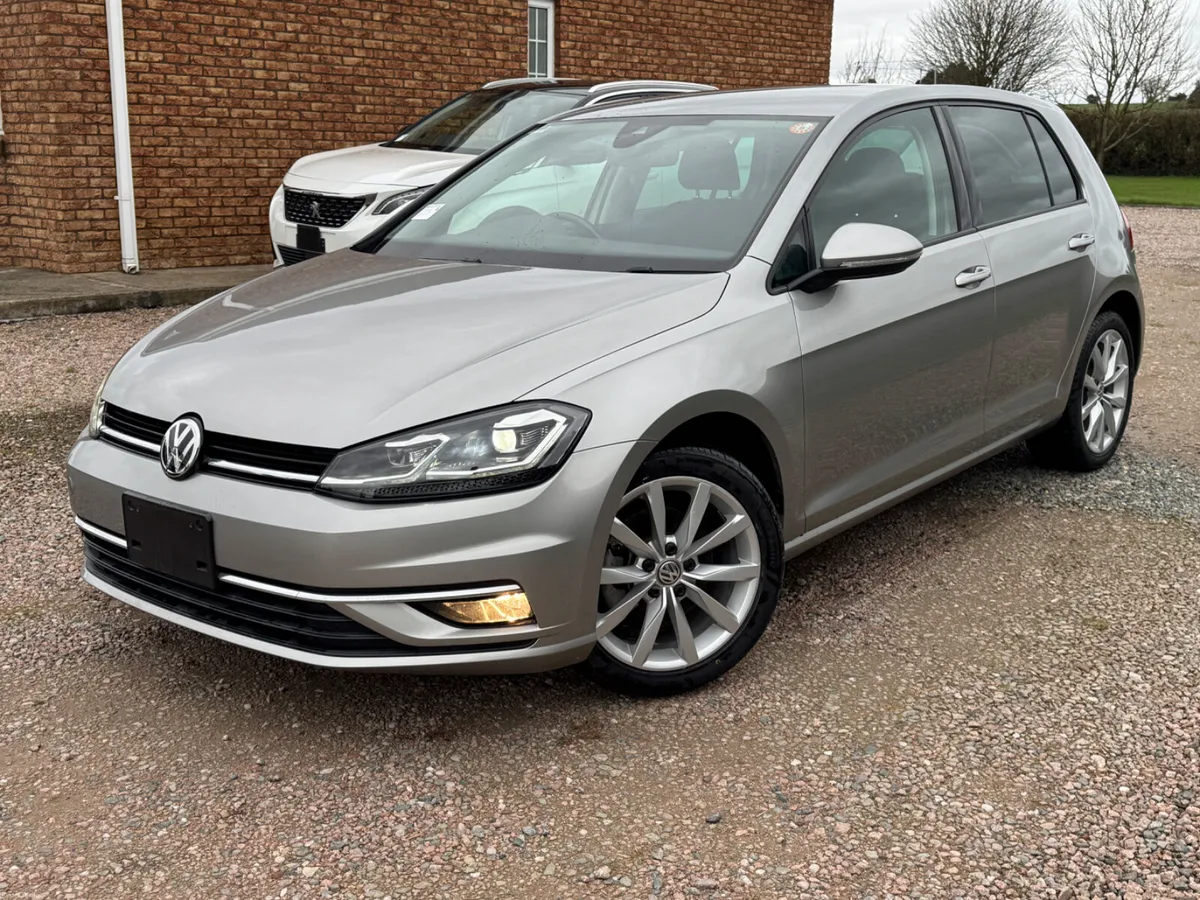 191 Volkswagen Golf Comfortline Tech Edition - Image 2