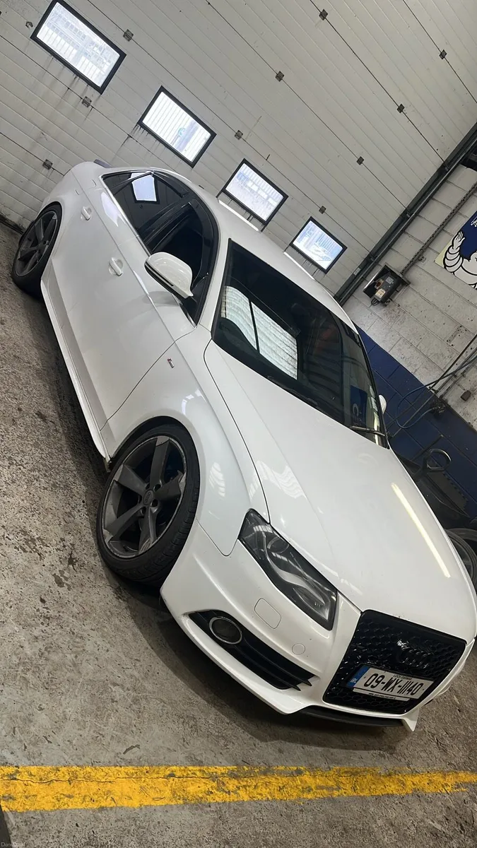 Audi a4 b8 sline 2009 - Image 2