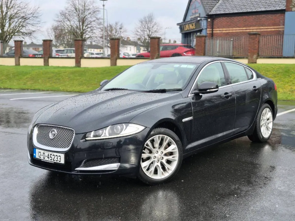 Jaguar XF 2012 - Image 1