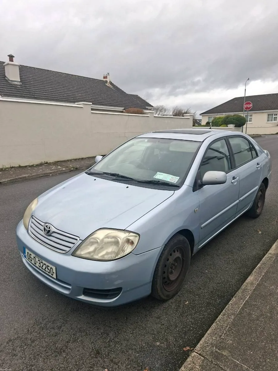 TOYOTA COROLLA 2005 - Image 2