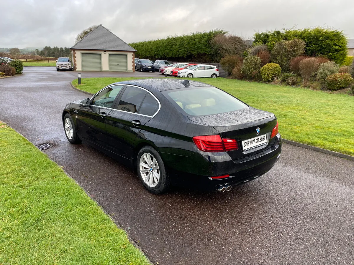 BMW 5-Series - Image 3