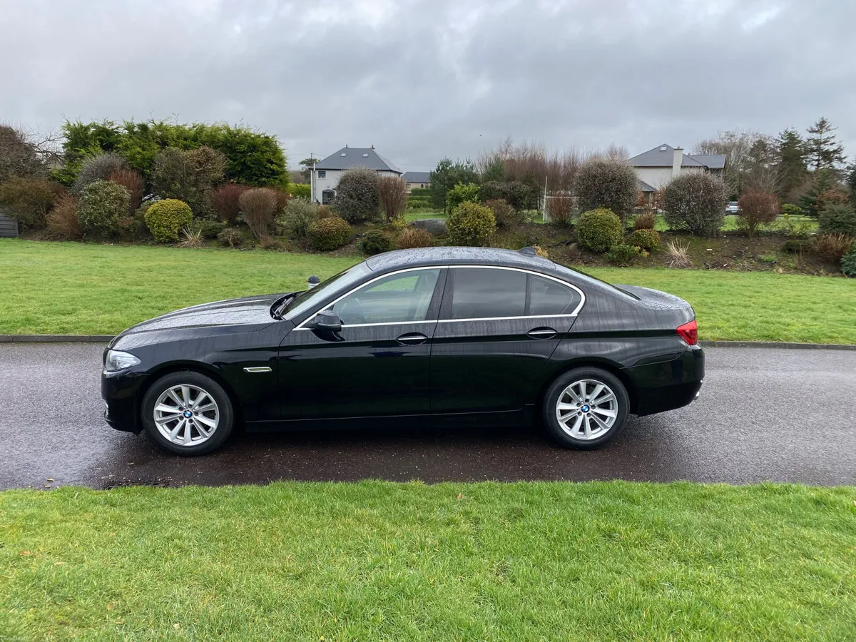 BMW 5-Series - Image 2
