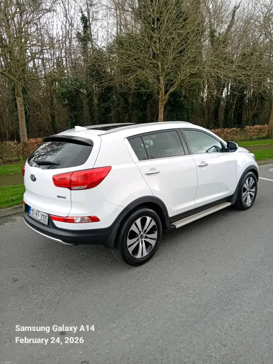 KIA SPORTAGE 1.7 DIESEL PLATINUM - Image 4