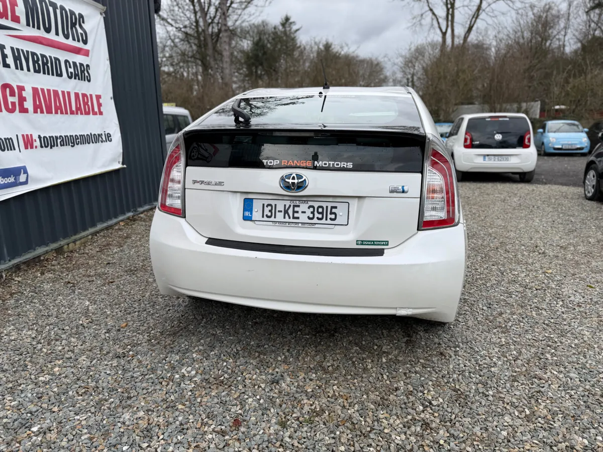 Toyota Prius 2013 - Image 4