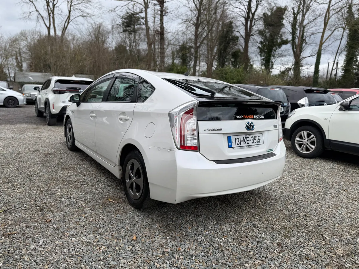 Toyota Prius 2013 - Image 3