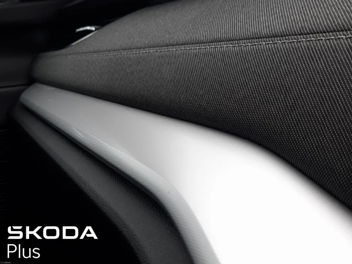 Skoda Octavia **AUTOMATIC**RARE SPEC - E30 2.0TDI - Image 3