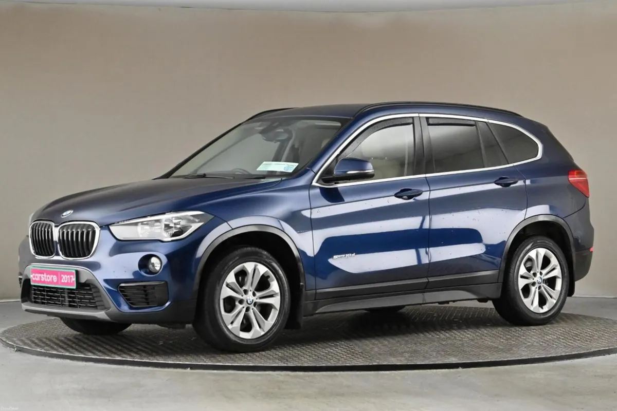 BMW X1 SDRIVE18D SE **BEIGE LEATHER** - Image 4