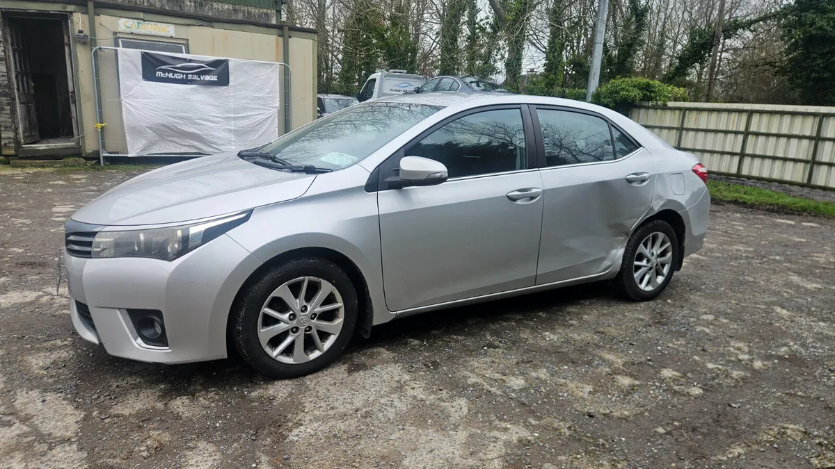 Toyota Corolla 2015 1.4d. 260km manual - Image 3