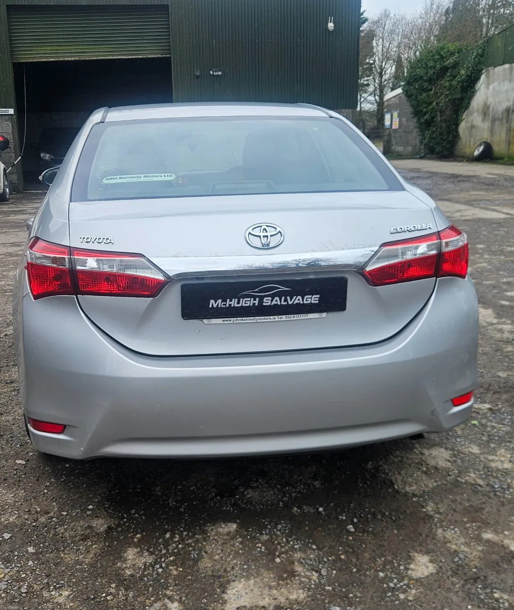 Toyota Corolla 2015 1.4d. 260km manual - Image 2