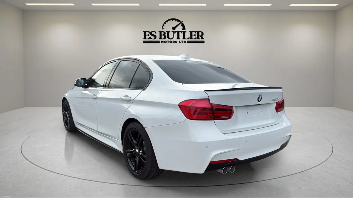 2016 BMW 320d 2.0L AUTO MSport Pro ONLY 69,000MKS - Image 3