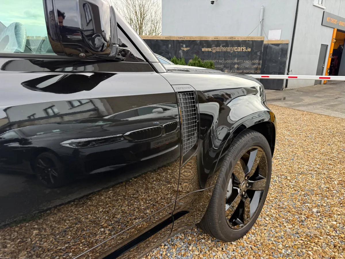 🇮🇪25  DEFENDER 110 2.0 AWD X-DYNAMIC (special or - Image 4