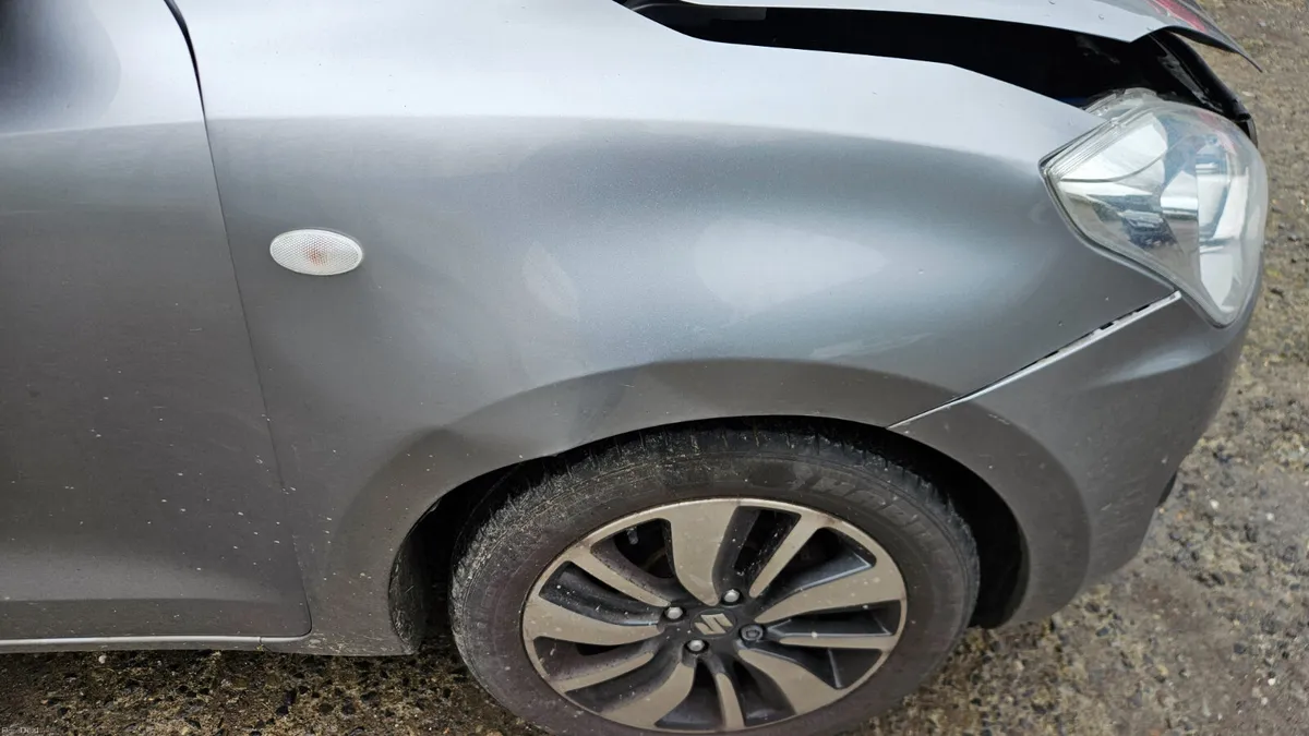 Suzuki Swift 2021 1.2petrol Hybrid Manual - Image 4