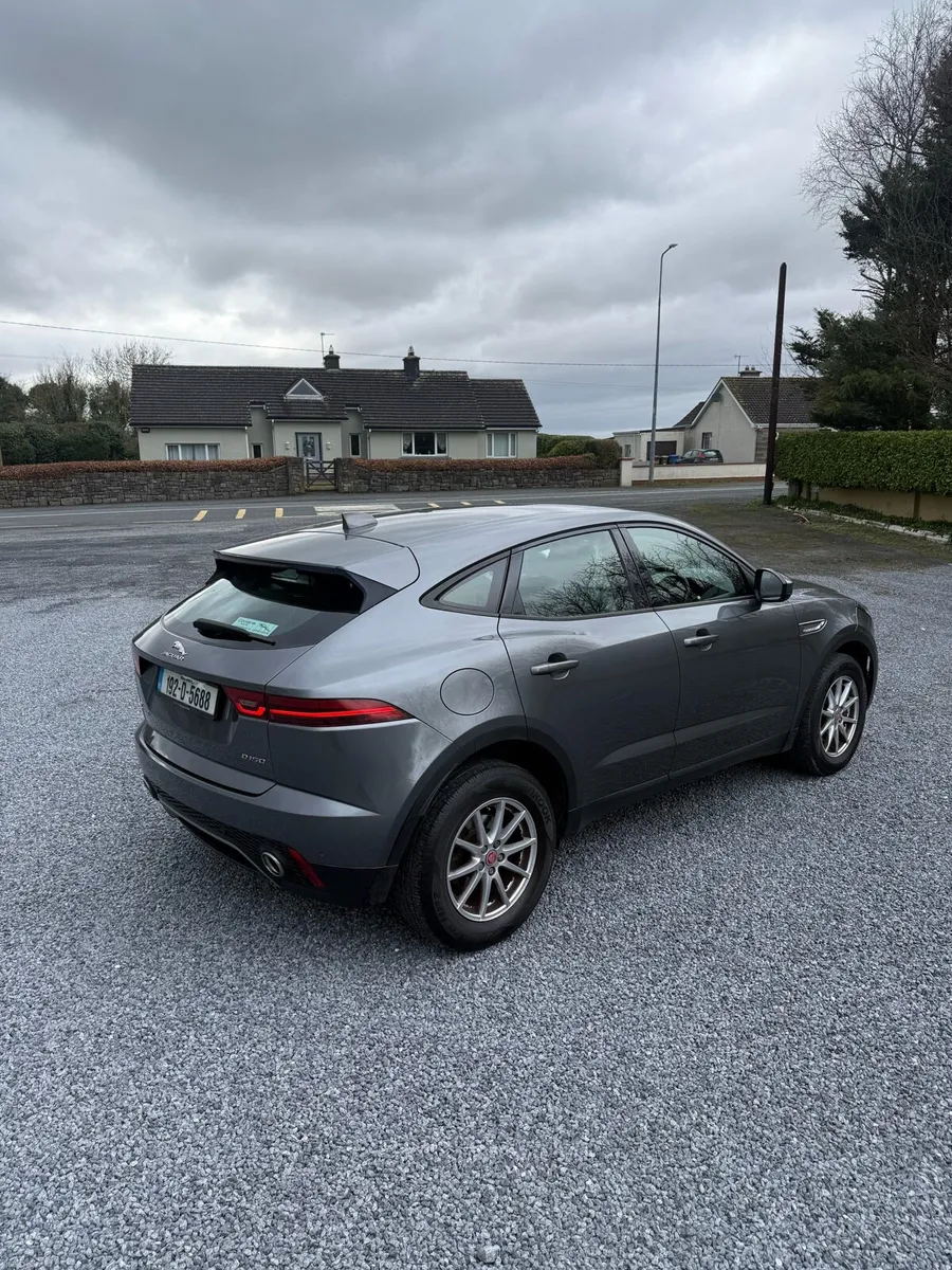 Jaguar E Pace - Image 4