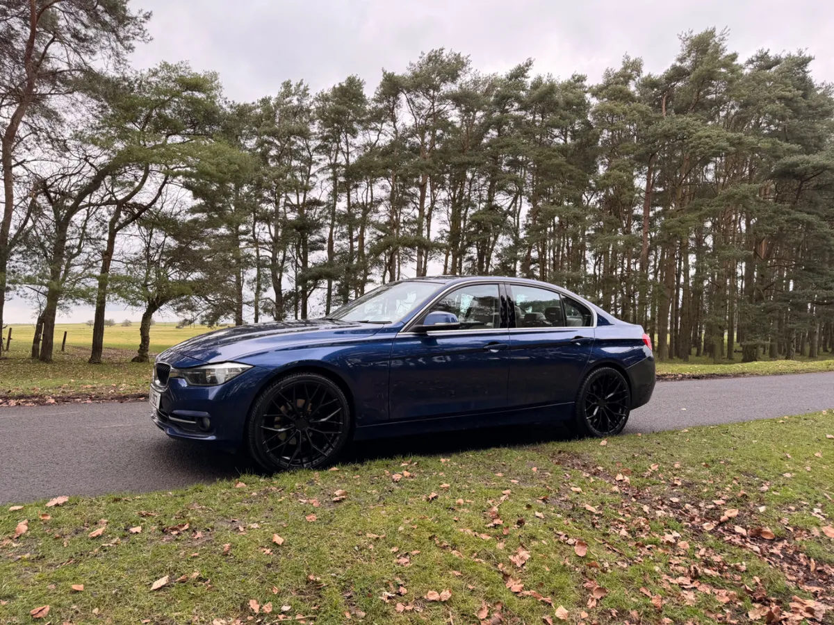 BMW 3-Series 2016  Diesel Sport - Image 3