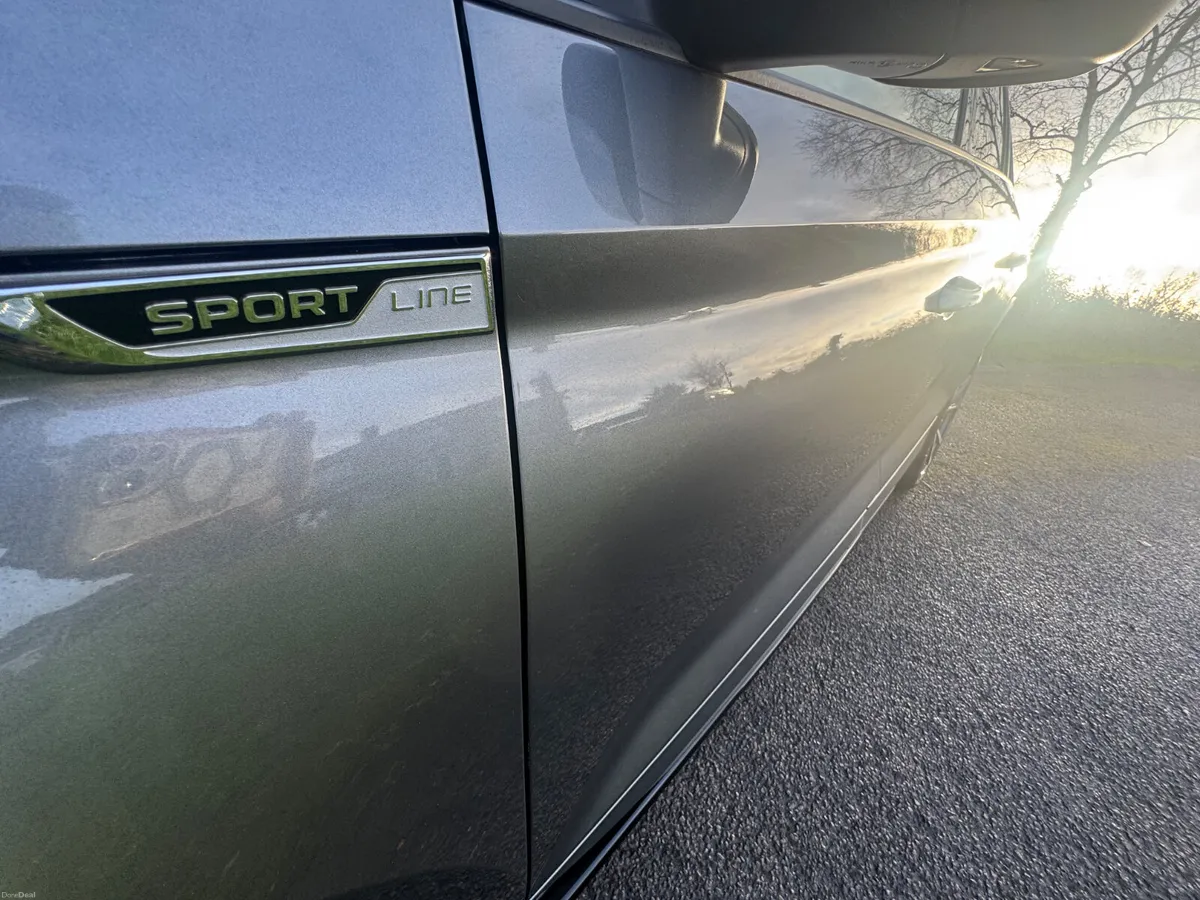 Skoda Kodiaq 2023 Sportline pan roof - Image 4