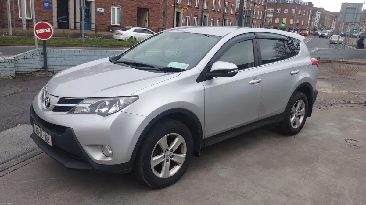 Toyota RAV4 2013 2.2 D-4D AWD clean car - Image 1